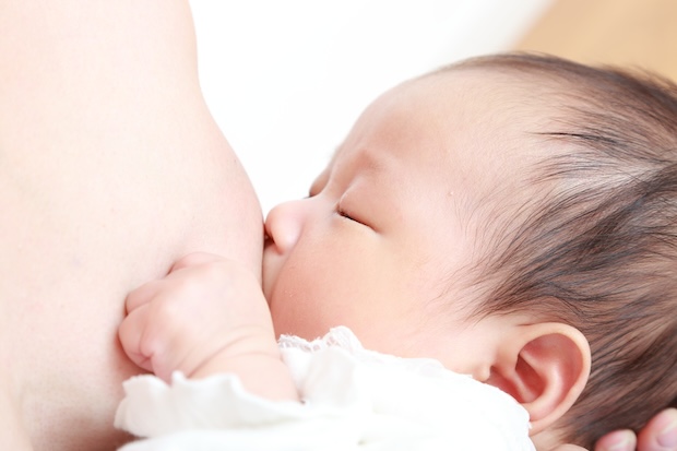 【医師監修】母乳はいつまであげる?タイミングの目安と注意点について